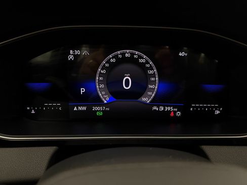 Used 2025 Volkswagen Jetta Sport image 12