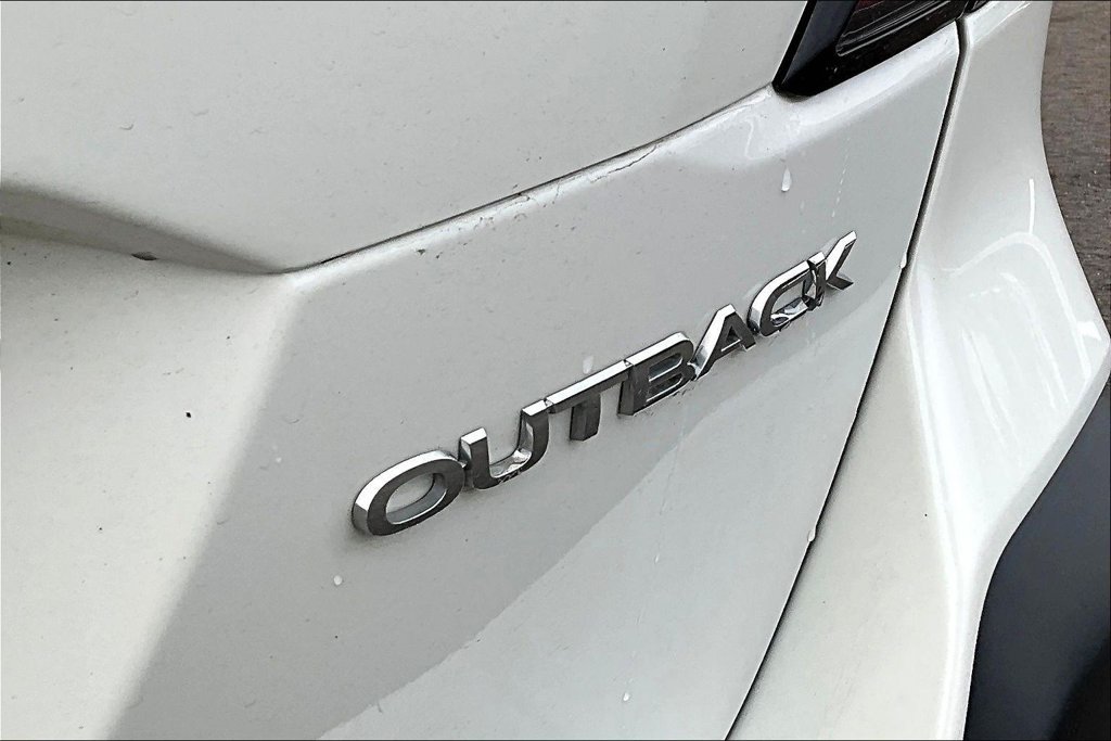Used 2025 Subaru Outback Premium AWD/4WD image 24