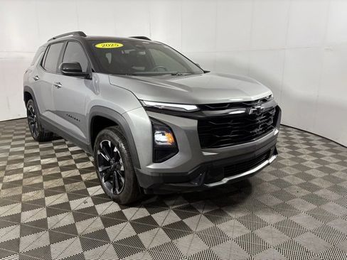 Used 2025 Chevrolet Equinox RS w/ LPO, Floor Liner Package image 6