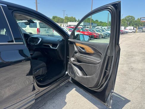 Used 2018 GMC Terrain SLE FWD image 9