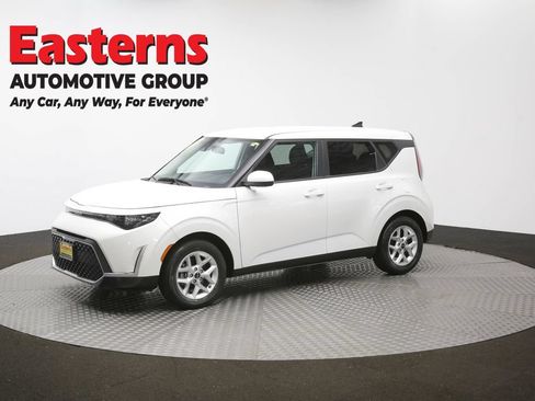 Used 2024 Kia Soul LX w/ Option Group 015 FWD image 56