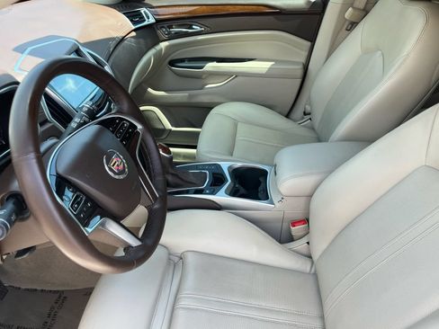Used 2014 Cadillac SRX Luxury w/ Driver Awareness Package FWD image 17