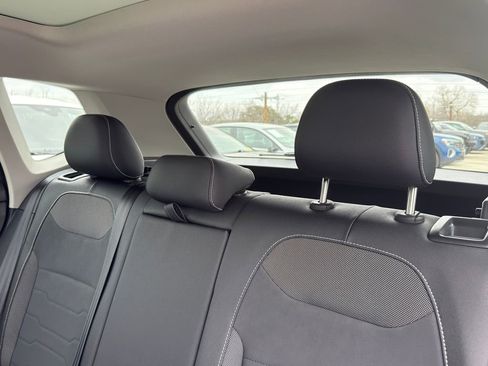 New 2026 Volkswagen Taos SE image 29