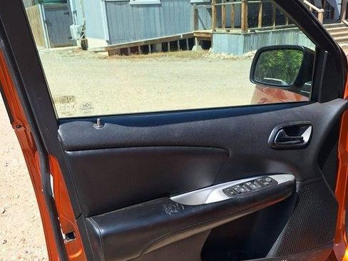 Used 2011 Dodge Journey Mainstreet w/ Popular Equipment Group image 5