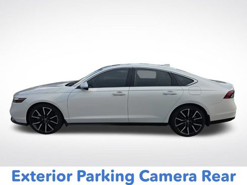 Used 2025 Honda Accord Touring image 8
