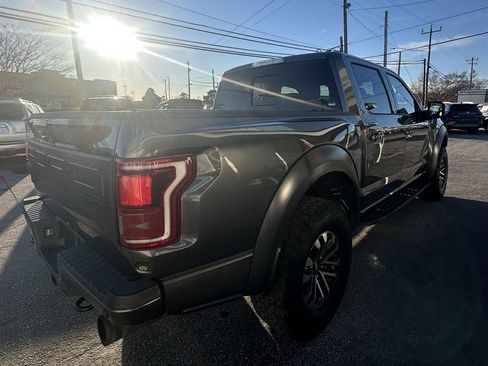 Used 2019 Ford F150 Raptor w/ Equipment Group 802A Luxury image 4