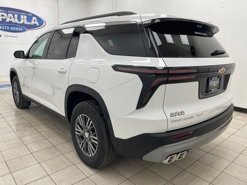 New 2026 Chevrolet Traverse LT w/ Driver Confidence Package AWD/4WD image 19