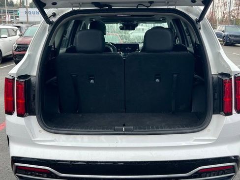 Certified 2023 Kia Sorento SX image 10