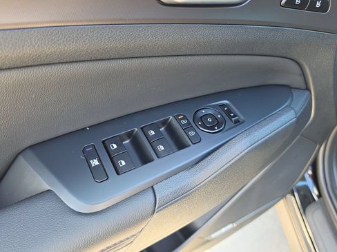 New 2026 Kia Sportage SX FWD image 20