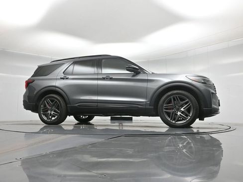 New 2026 Ford Explorer ST w/ Sun And Sound Package image 3