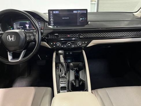 Used 2024 Honda Accord Touring image 20