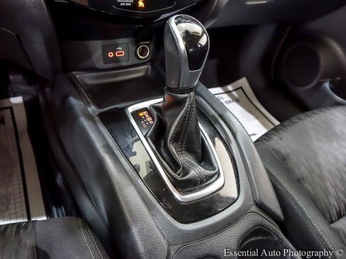 Used 2020 Nissan Rogue SV AWD/4WD image 23