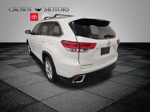 Used 2017 Toyota Highlander Limited AWD/4WD image 4