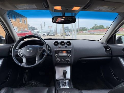 Used 2011 Nissan Altima 3.5 SR w/ 3.5SR Premium Pkg FWD image 18