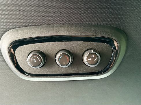 Used 2021 Dodge Durango SRT Hellcat w/ Technology Group image 28