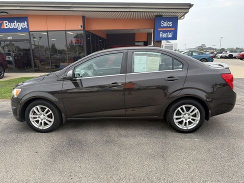 Used 2013 Chevrolet Sonic LT w/ Wheels and Fog Lamp Package FWD image 2
