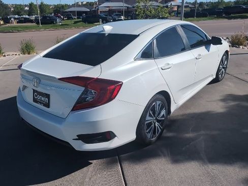 Used 2018 Honda Civic EX-T image 8
