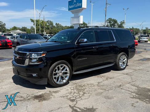 Used 2019 Chevrolet Suburban Premier AWD/4WD image 3