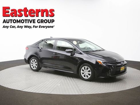 Used 2025 Toyota Corolla LE image 50