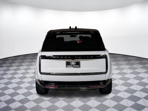 New 2026 Land Rover Range Rover Long Wheelbase SE AWD/4WD image 4