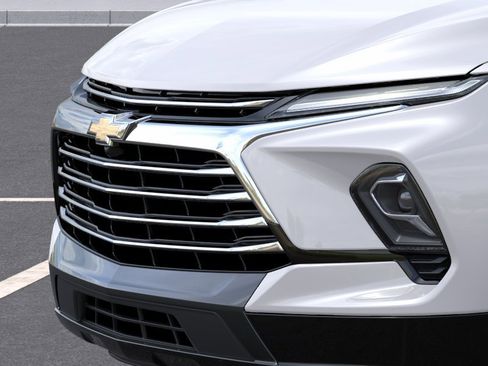 Used 2023 Chevrolet Blazer Premier w/ Driver Confidence II Package FWD image 51