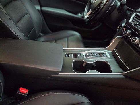 Used 2022 Honda Accord Sport image 27