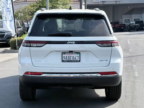 Used 2022 Jeep Grand Cherokee Limited AWD/4WD image 6