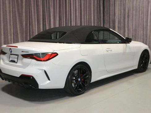 Certified 2024 BMW 440i xDrive Convertible w/ Premium Package image 4