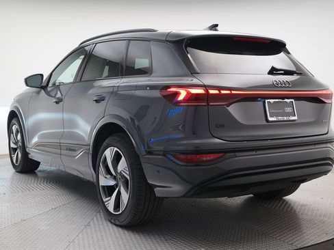 Certified 2025 Audi Q6 e-tron Premium Plus w/ Premium Plus AWD/4WD image 3