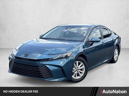 Certified 2025 Toyota Camry LE FWD image 1