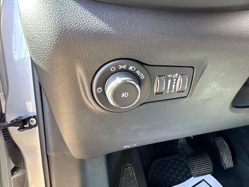 Used 2024 Jeep Compass Trailhawk AWD/4WD image 17