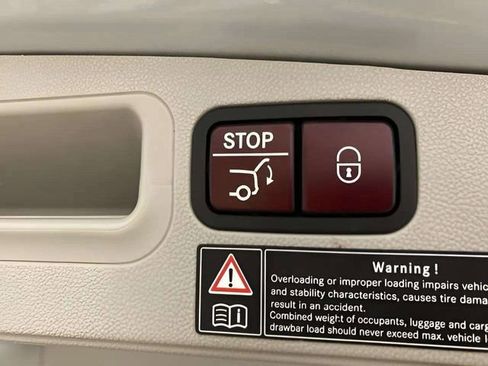 Used 2011 Mercedes-Benz ML 350 BlueTEC 4MATIC image 10