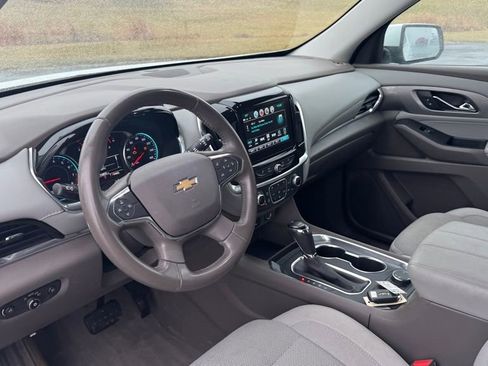 Used 2019 Chevrolet Traverse LT image 13