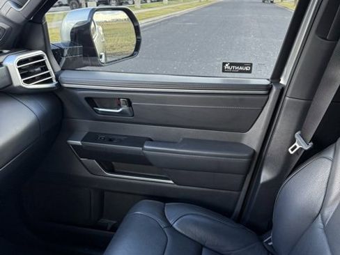 Used 2024 Toyota Tundra Platinum image 31