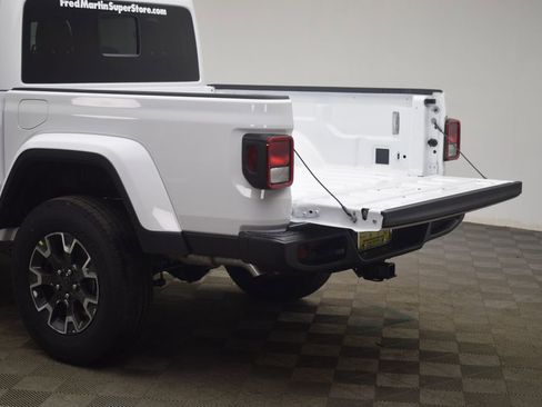 New 2026 Jeep Gladiator Sport image 11