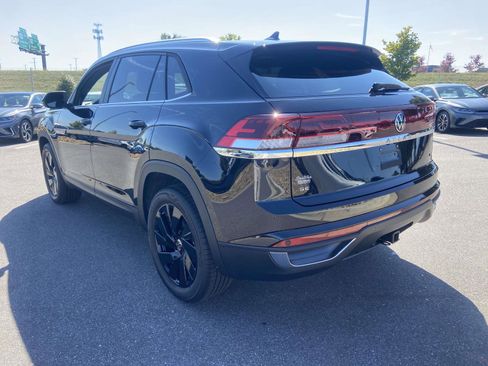 New 2026 Volkswagen Atlas Cross Sport SE image 7