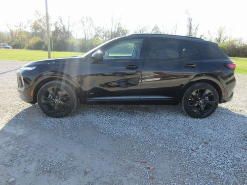 New 2025 Buick Envision Sport Touring image 8