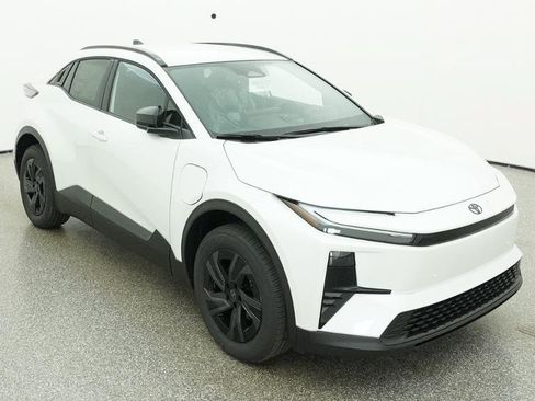 New 2026 Toyota C-HR AWD/4WD image 10