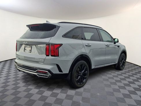Used 2023 Kia Sorento SX AWD/4WD image 6
