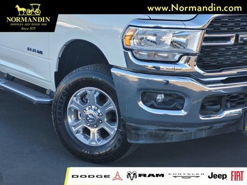 Used 2024 RAM 2500 Big Horn w/ Protection Group AWD/4WD image 3