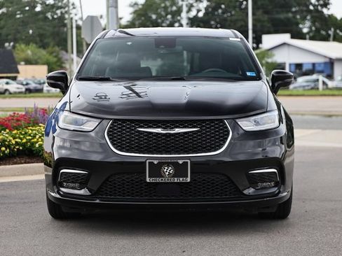 Used 2025 Chrysler Pacifica Select FWD image 14