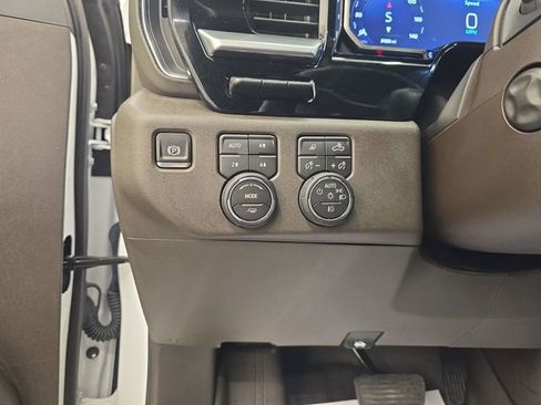 Used 2026 Chevrolet Silverado 1500 LTZ w/ LTZ Premium Package AWD/4WD image 35