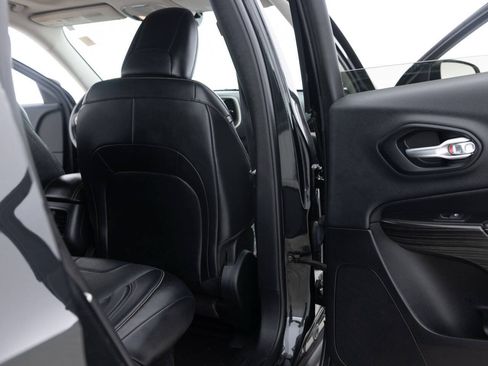 Used 2014 Jeep Cherokee Limited AWD/4WD image 30