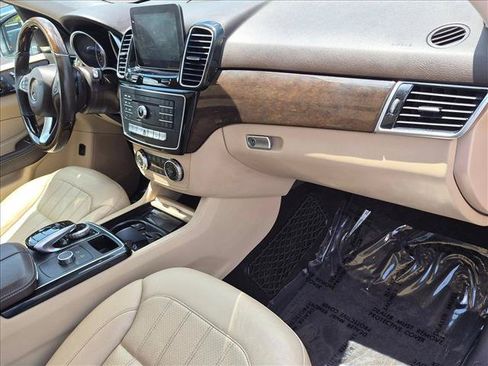 Used 2018 Mercedes-Benz GLE 350 image 21