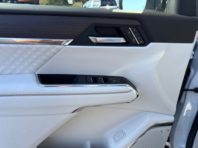 New 2027 GMC Acadia Denali FWD image 23
