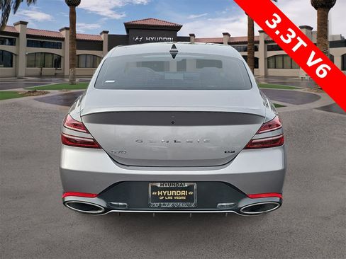 Used 2022 Genesis G70 3.3T image 7
