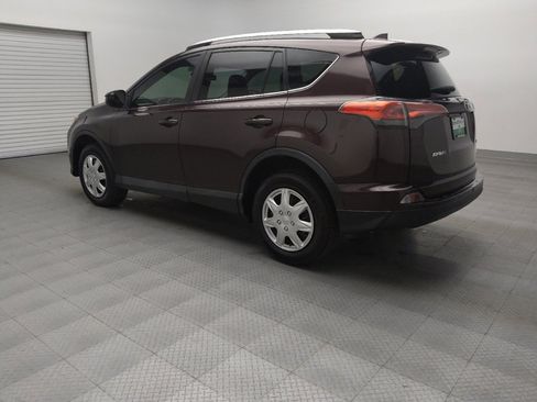 Used 2018 Toyota RAV4 LE image 5