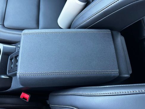 New 2025 Ford Bronco Badlands image 69