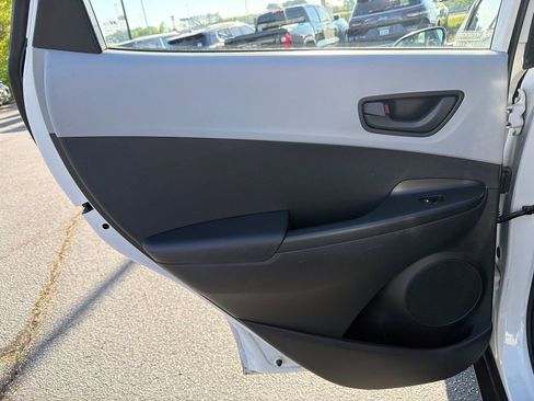 Used 2019 Hyundai Kona SE FWD image 20