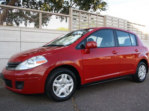 Used 2012 Nissan Versa 1.8 S w/ Plus Pkg image 24